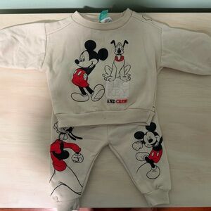 Disney Mickey & Friends Outfit Set